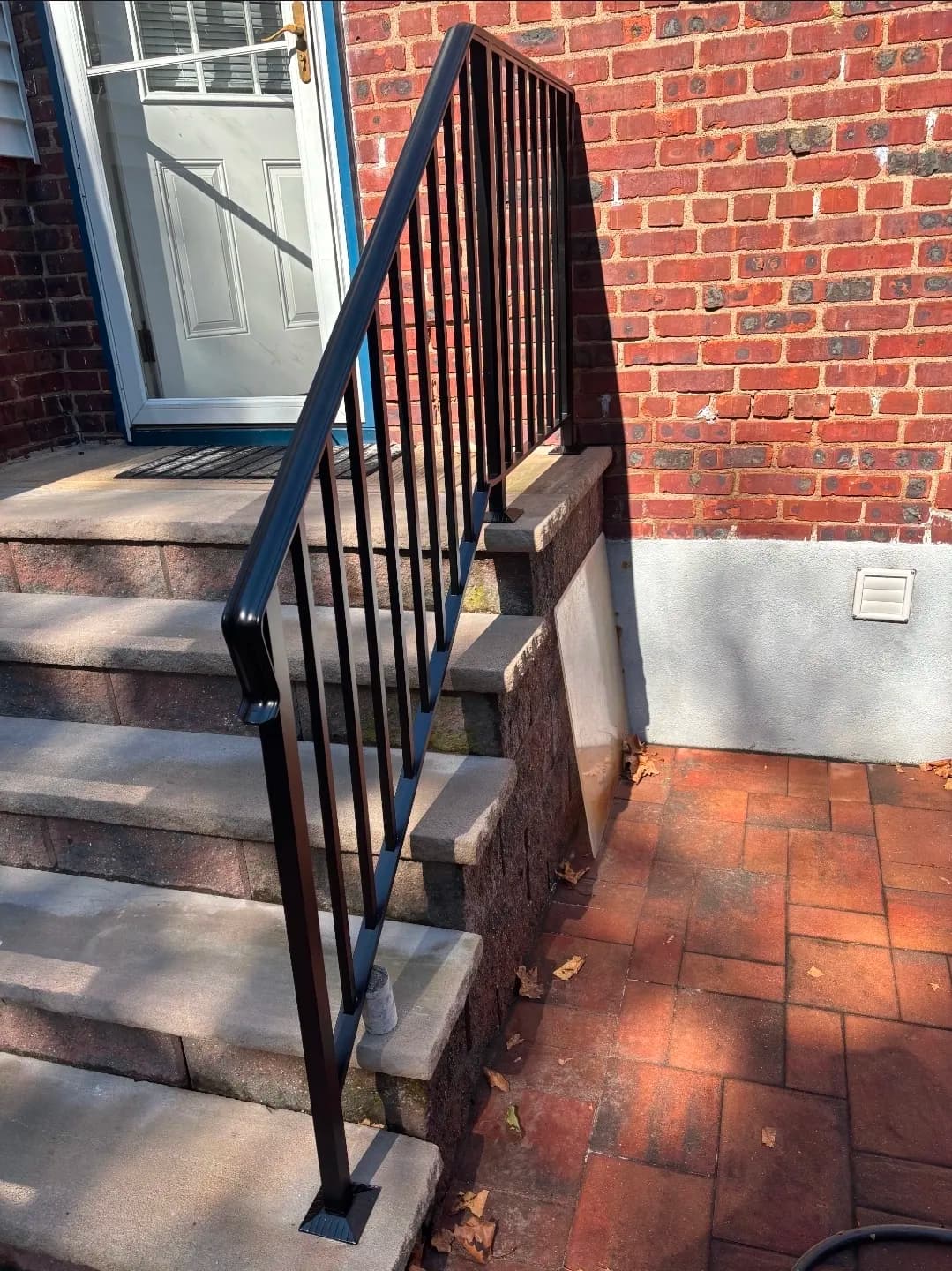 Aluminum Front Step Railings That Look Good and Hold Firm image