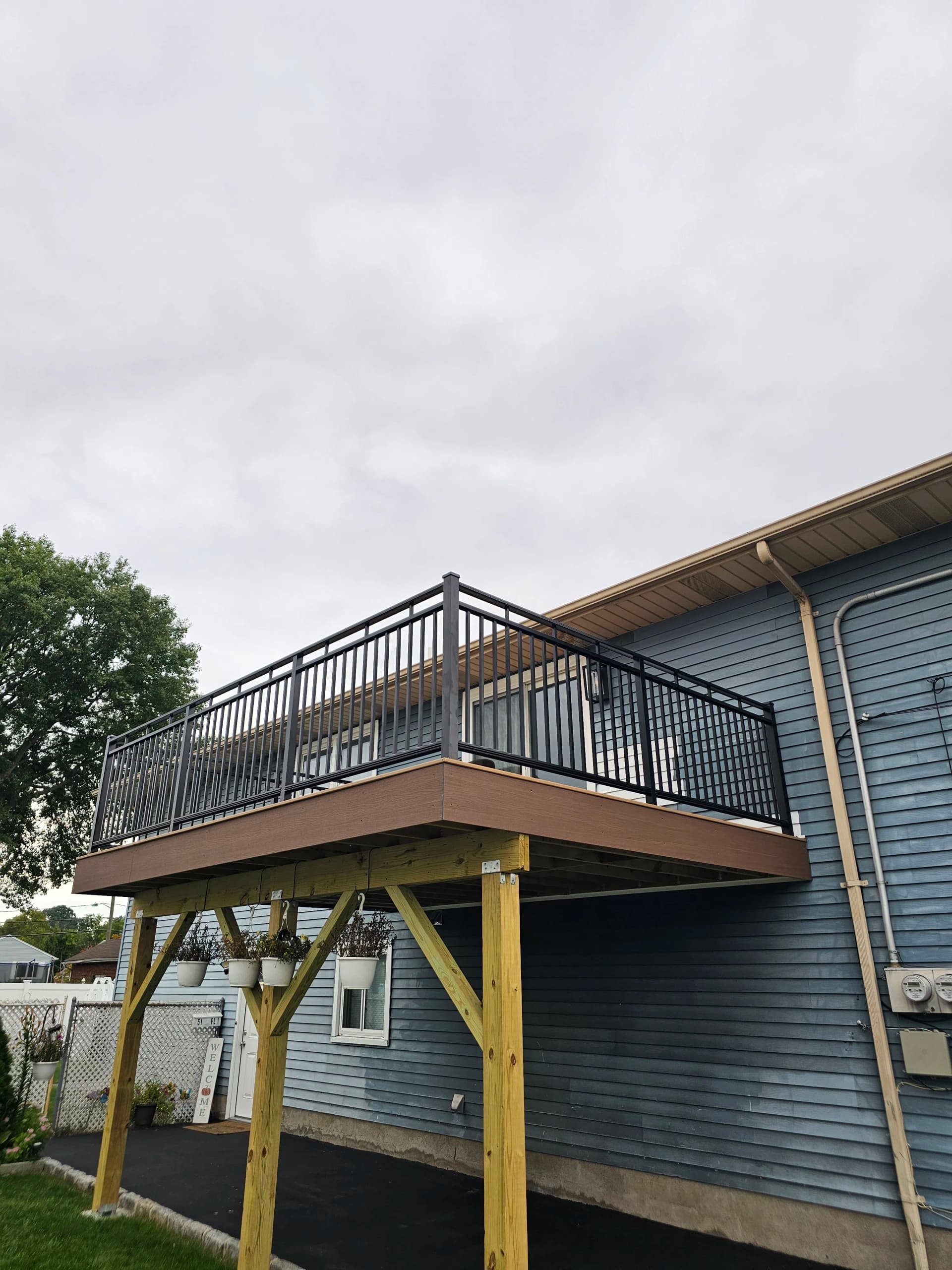 Fresh Aluminum Deck Railing Install That Checks Every Box